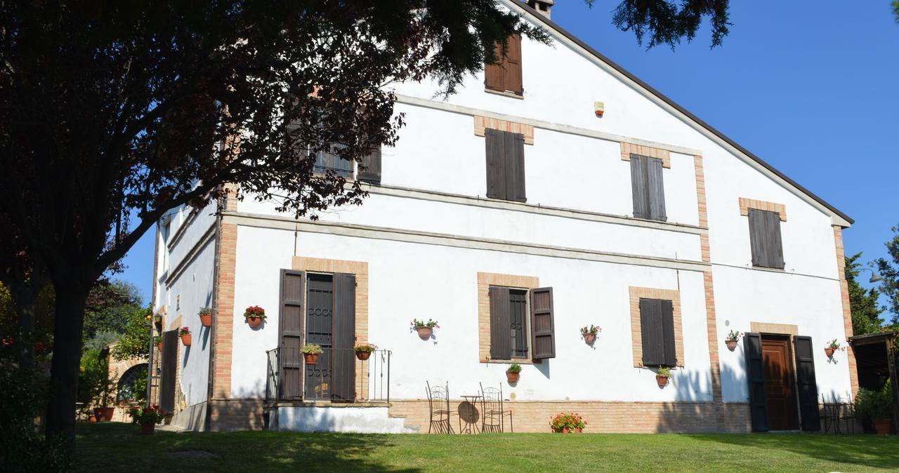 Antico Casale Fossacieca Bed & Breakfast Civitanova Marche Exterior photo