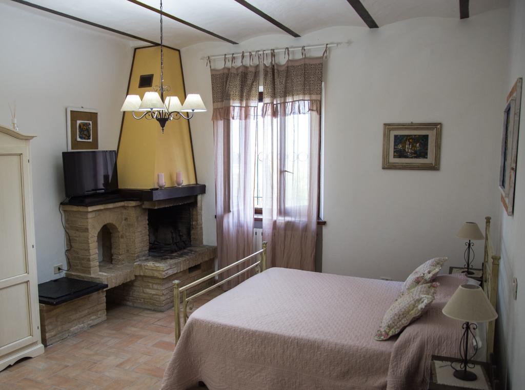 Antico Casale Fossacieca Bed & Breakfast Civitanova Marche Exterior photo